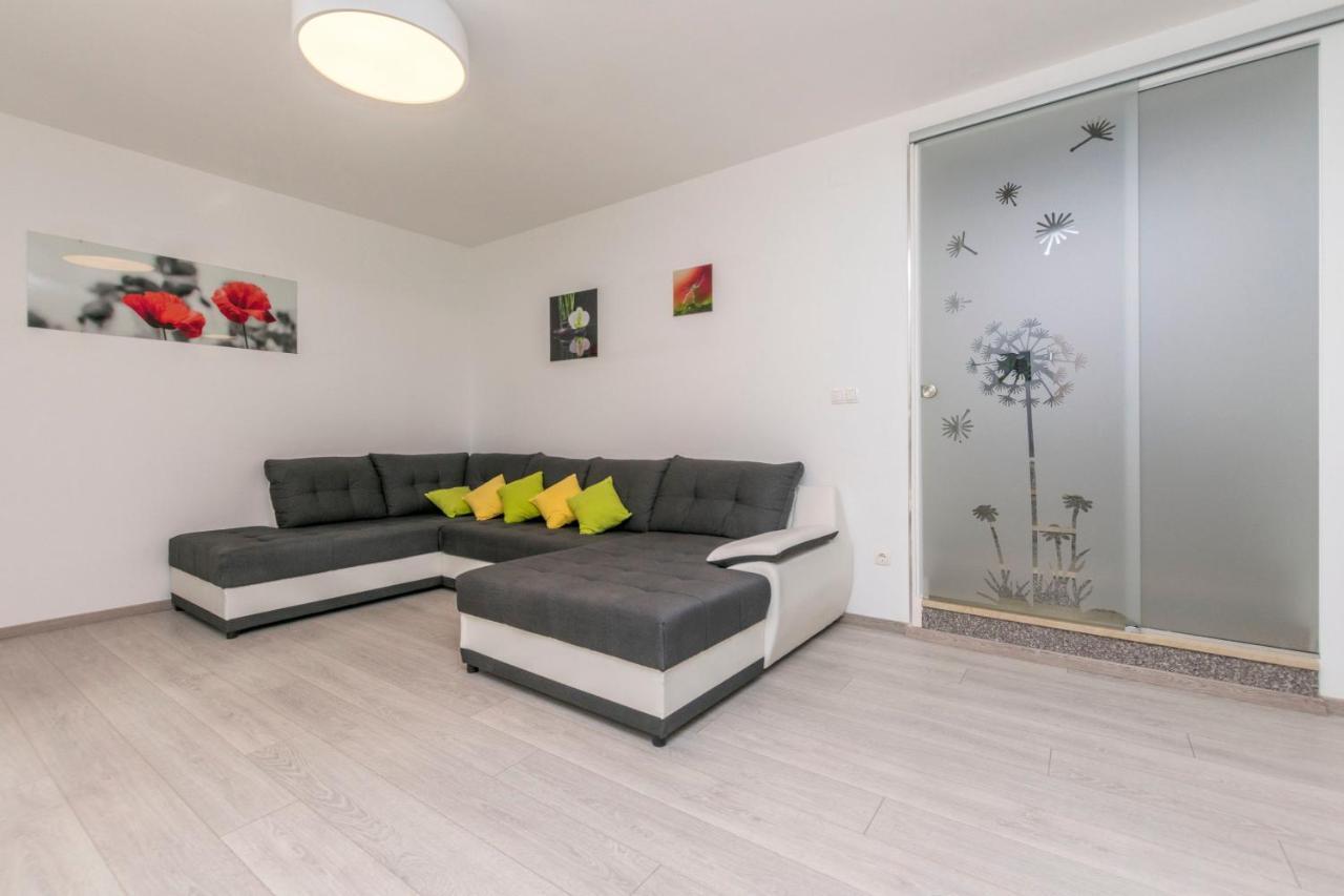Apartment Dora Duće Εξωτερικό φωτογραφία